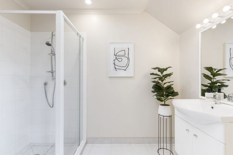 Photo of property in 12 Millennial Way, Orewa, 0931