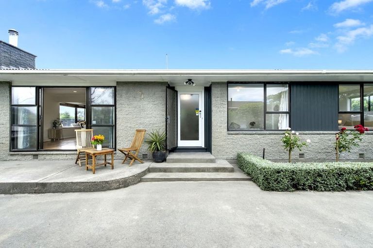 Photo of property in 27 Boston Avenue, Hornby, Christchurch, 8042