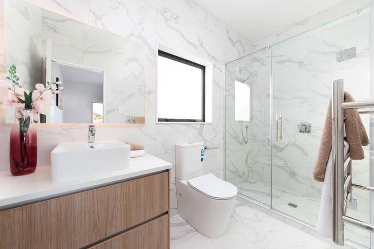 Photo of property in 7a Buisson Glade, West Harbour, 0618