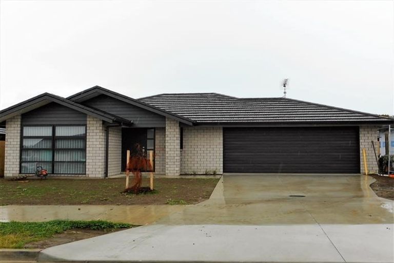 Photo of property in 4 Matawai Puna Drive, Pukekohe, 2120