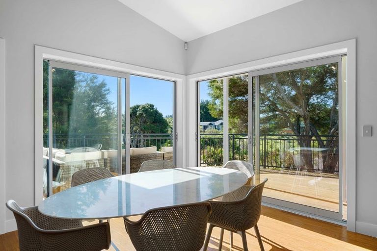 Photo of property in 9 Lamont Place, Waikanae, 5036