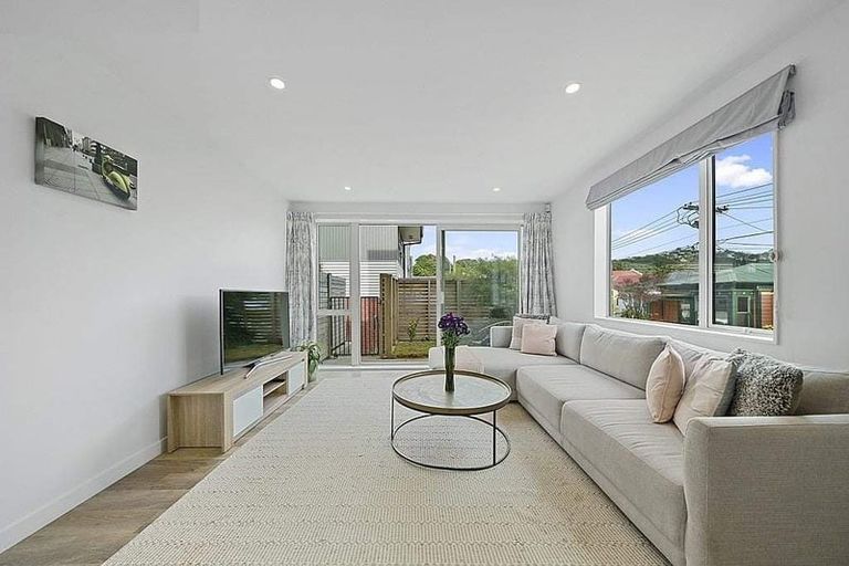 Photo of property in 1/24 Princess Terrace, Newtown, Wellington, 6021
