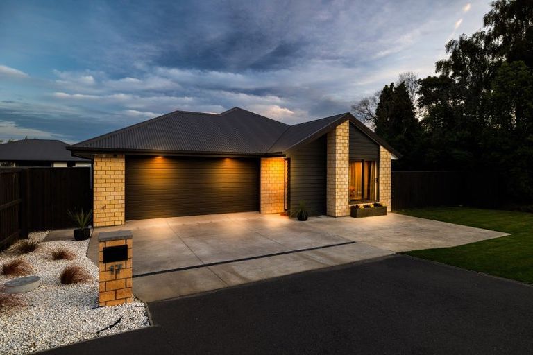 Photo of property in 17 Dynes Road, Rolleston, 7615