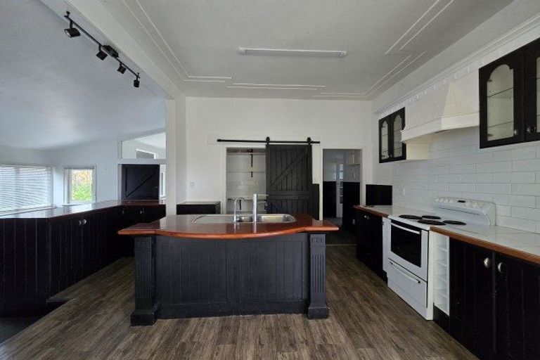 Photo of property in 172 Kawaha Point Road, Kawaha Point, Rotorua, 3010