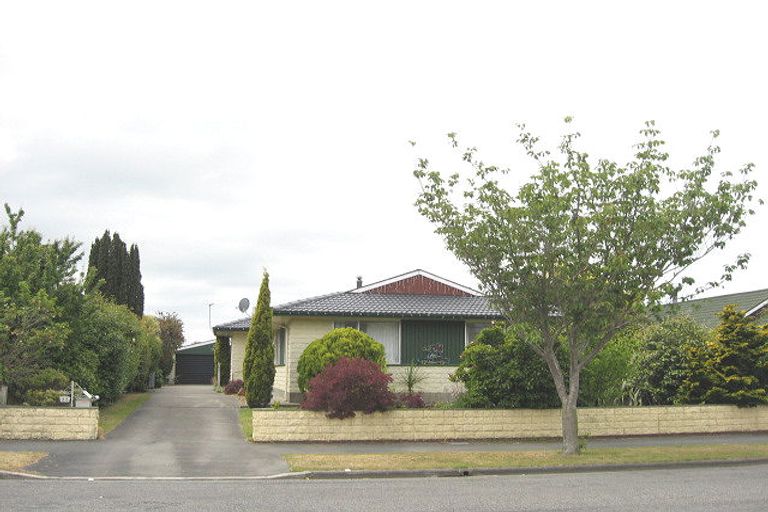 Photo of property in 22 Heathglen Avenue, Parklands, Christchurch, 8083
