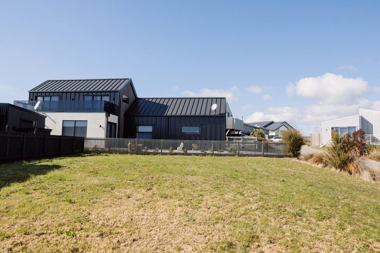 Photo of property in 3 Omahina Street, Raglan, 3225