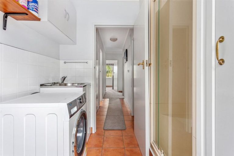 Photo of property in 27 Mokorua Parade, Whakatane, 3120