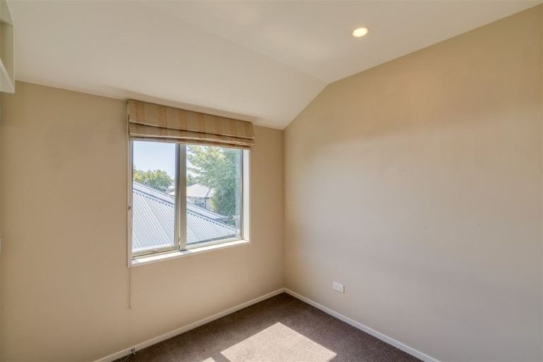Photo of property in 130 Wairakei Road, Bryndwr, Christchurch, 8053