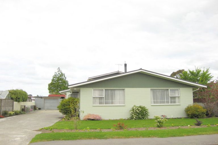 Photo of property in 2 Green Street, Rangiora, 7400