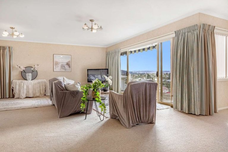 Photo of property in 22 Cobbe Place, Pomare, Rotorua, 3015