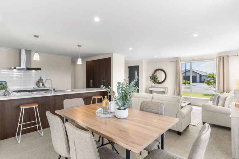 Photo of property in 1 Jeffs Way, Papamoa Beach, Papamoa, 3118
