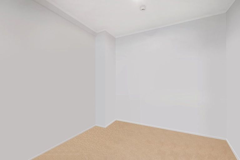 Photo of property in 14a/30 Westward Ho, Glen Eden, Auckland, 0602