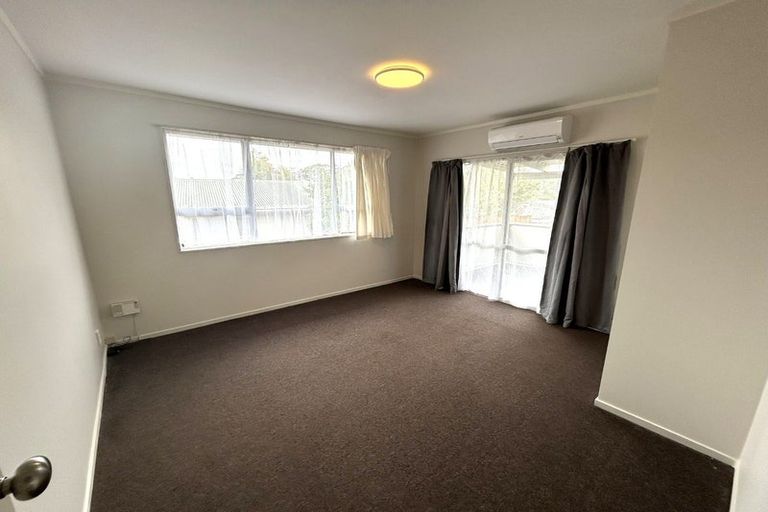 Photo of property in 1/63 Zita Maria Drive, Massey, Auckland, 0614