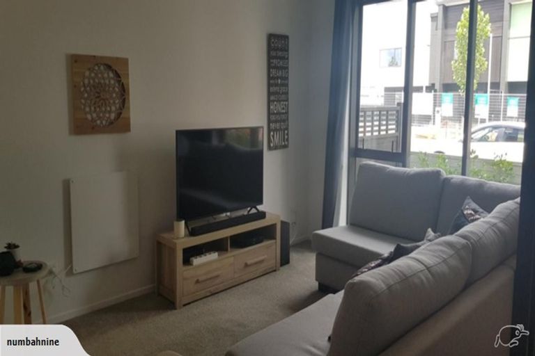 Photo of property in 96 Squadron Drive, Hobsonville, Auckland, 0618