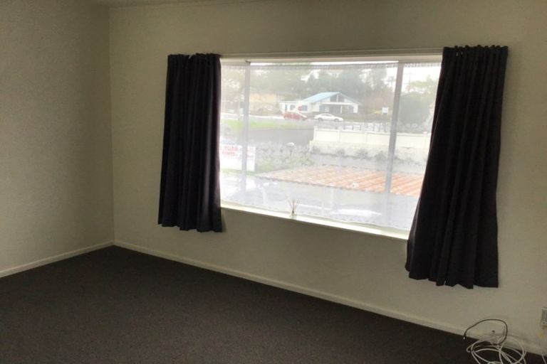 Photo of property in 2 Gorrie Road, Regent, Whangarei, 0112
