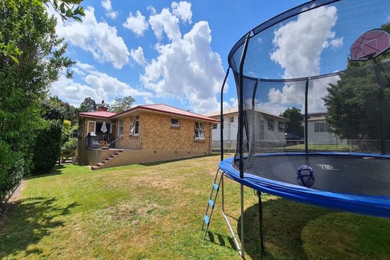 Photo of property in 28 Domain Drive, Otorohanga, 3900
