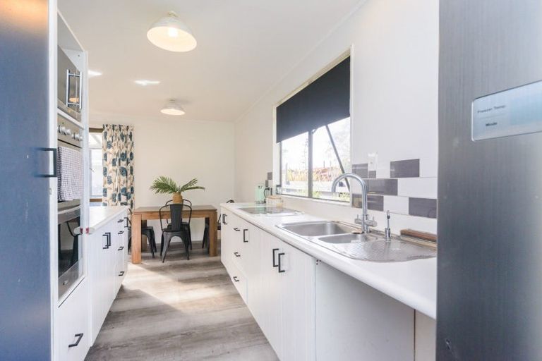 Photo of property in 5a Harding Place, Feilding, 4702