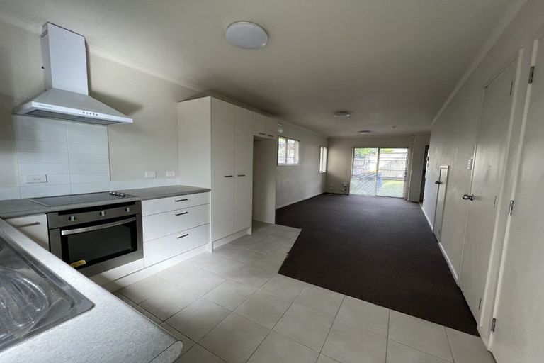 Photo of property in 25/94 Glengarry Road, Glen Eden, Auckland, 0602