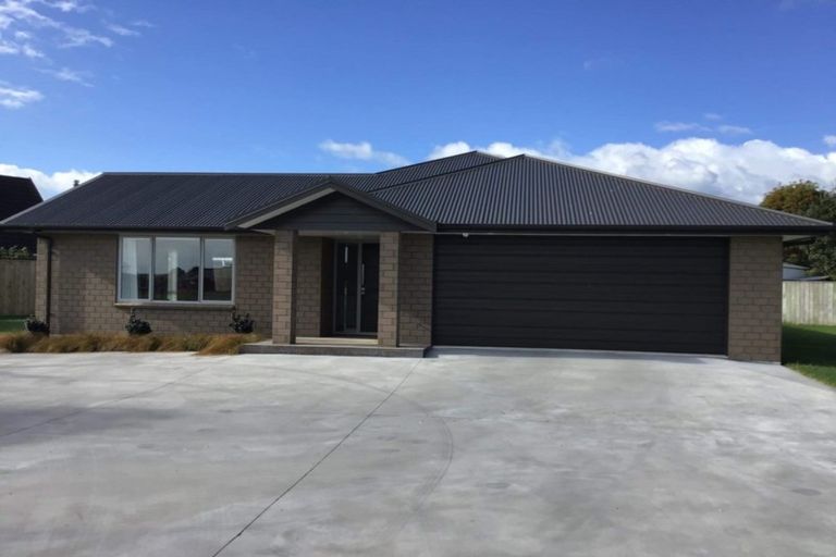 Photo of property in 5 Gladys Place, Levin, 5510