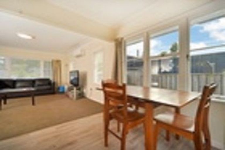 Photo of property in 53 Matai Road, Stanmore Bay, Whangaparaoa, 0932