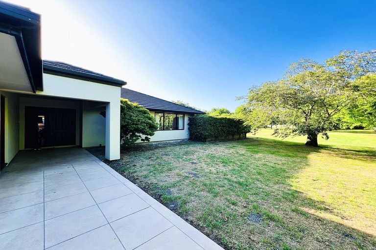 Photo of property in 290 Queen Elizabeth Ii Drive, Mairehau, Christchurch, 8052