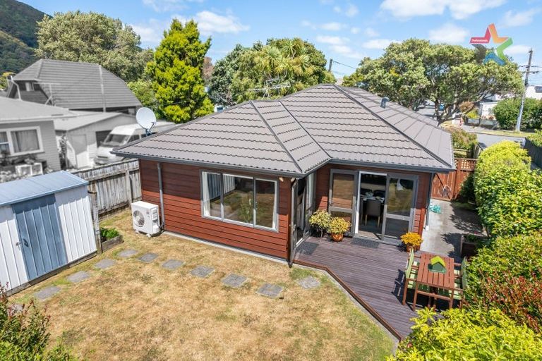 Photo of property in 27a Malone Road, Waterloo, Lower Hutt, 5011