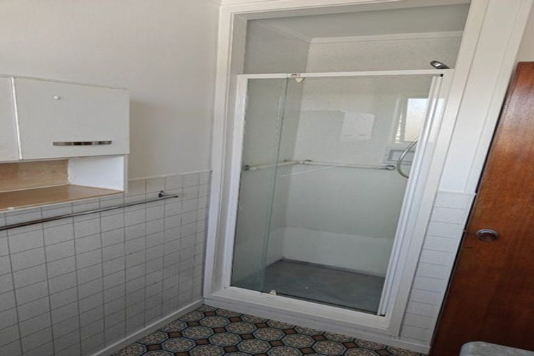 Photo of property in 3/8 Pamela Place, New Lynn, Auckland, 0600