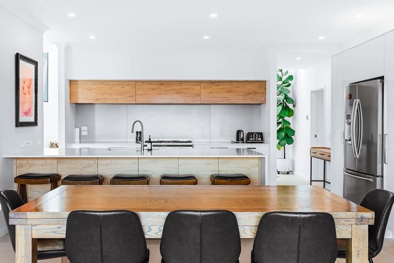 Photo of property in 18 Chateau Crescent, Rangatira Park, Taupo, 3330