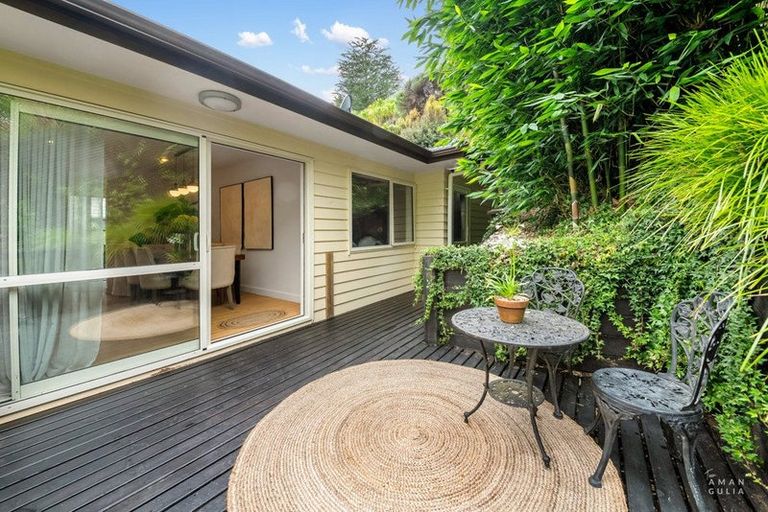 Photo of property in 82e Verbena Road, Birkdale, Auckland, 0626