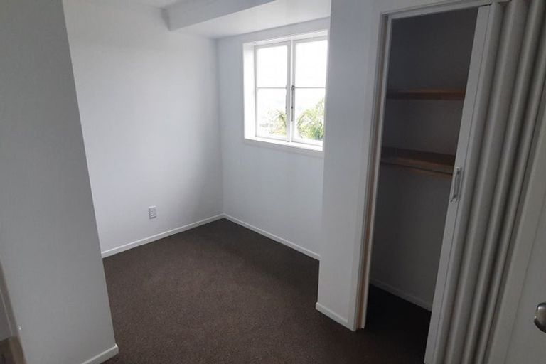 Photo of property in 31 Clifford Road, Johnsonville, Wellington, 6037