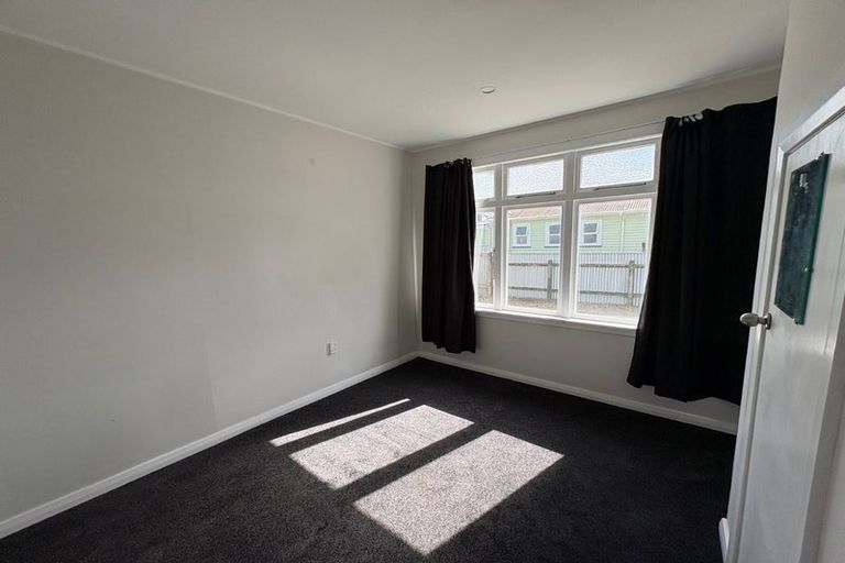 Photo of property in 39 Princes Street, Levin, 5510