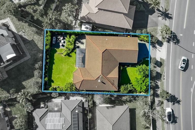 Photo of property in 11 Hugh Green Drive, Pinehill, Auckland, 0632