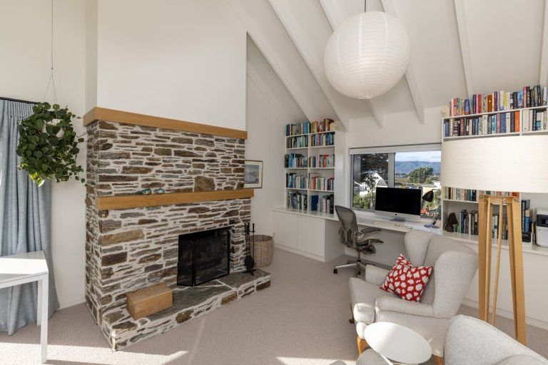 Photo of property in 5 Wharemauku Road, Raumati Beach, Paraparaumu, 5032