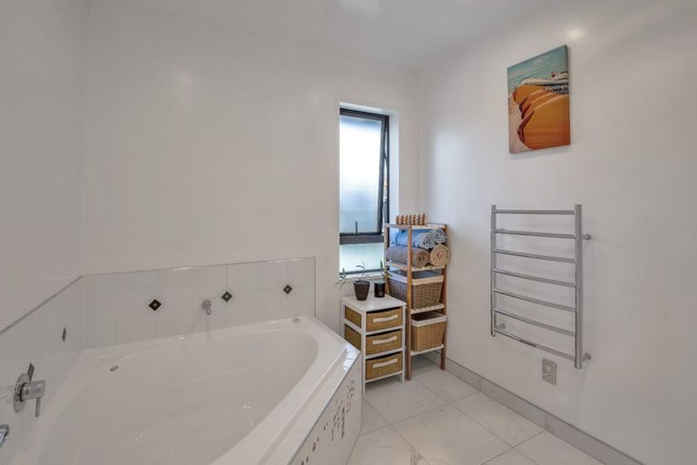 Photo of property in 2 Parkview Lane, Prebbleton, 7604