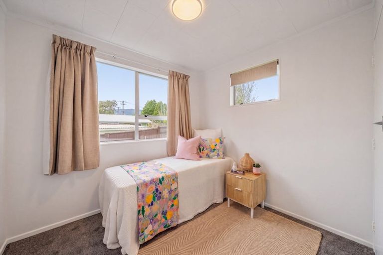 Photo of property in 30a Hudson Avenue, Ebdentown, Upper Hutt, 5018