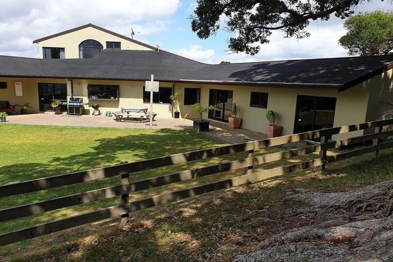 Photo of property in 987 Hibiscus Coast Highway, Waiwera, Orewa, 0994
