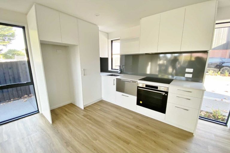 Photo of property in 2/60 Linwood Avenue, Linwood, Christchurch, 8011