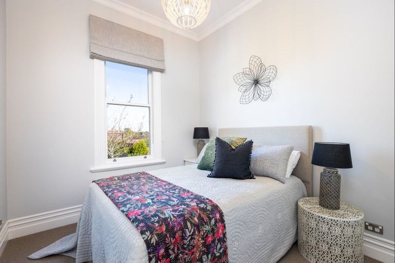 Photo of property in 149a Tukapa Street, Westown, New Plymouth, 4310