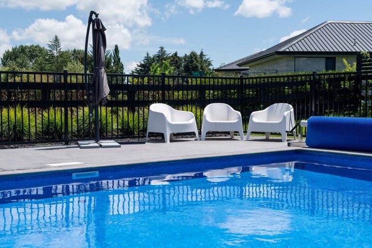 Photo of property in 39 Mike Smith Drive, Cambridge, 3434