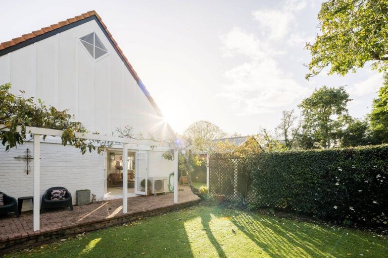 Photo of property in 25 Hall Street, Cambridge, 3434