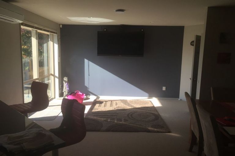 Photo of property in 3 Rosa Place, Henderson, Auckland, 0612