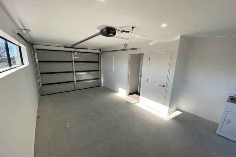Photo of property in 2/242 Edgeware Road, Edgeware, Christchurch, 8013