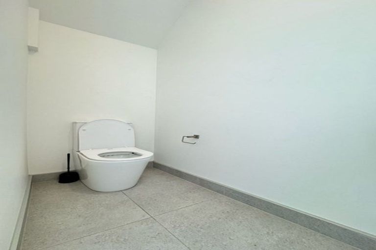 Photo of property in 9a Pukeroa Place, Papakura, 2110