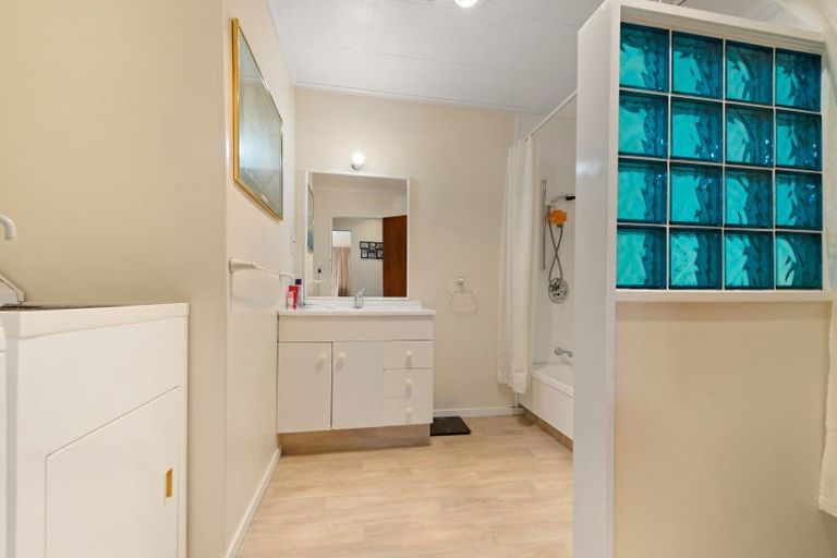 Photo of property in 15a Canning Street, Gore, 9710