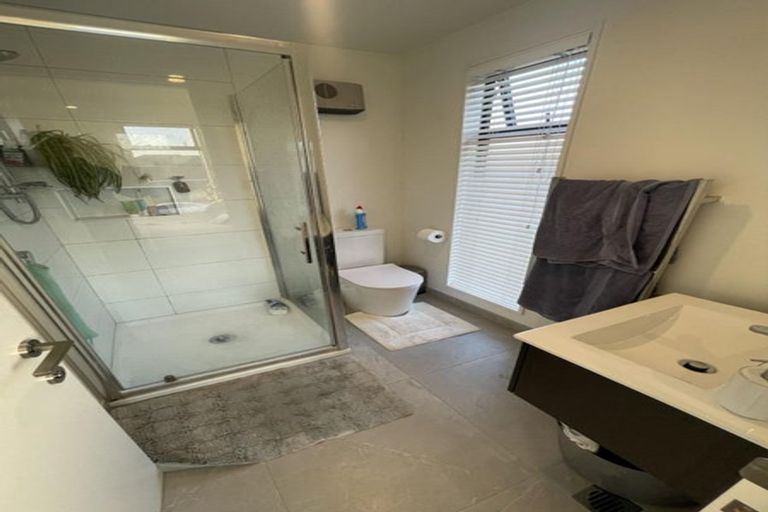 Photo of property in 52b Picton Avenue, Riccarton, Christchurch, 8011