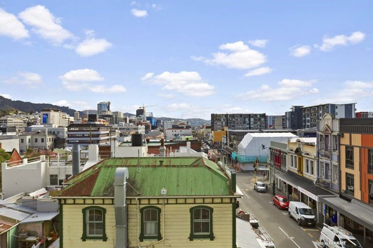 Photo of property in Qba Apartments, 2i/51 Webb Street, Mount Cook, Wellington, 6011