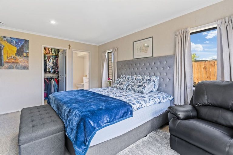 Photo of property in 4 Fraser Colman Grove, Wainuiomata, Lower Hutt, 5014