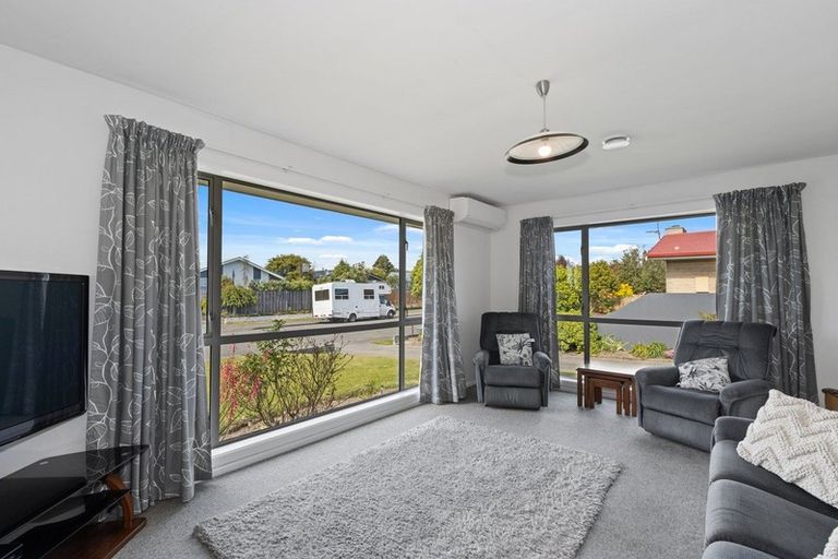 Photo of property in 16 Waitohi Street, Hornby, Christchurch, 8042