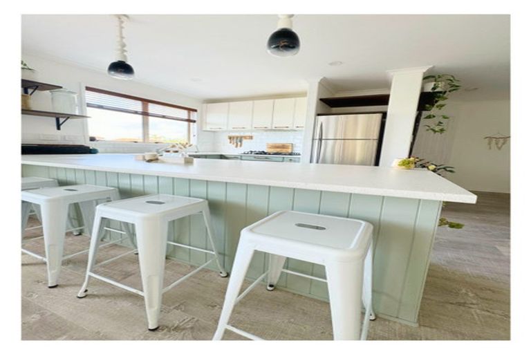 Photo of property in 41 Millennial Way, Orewa, 0931