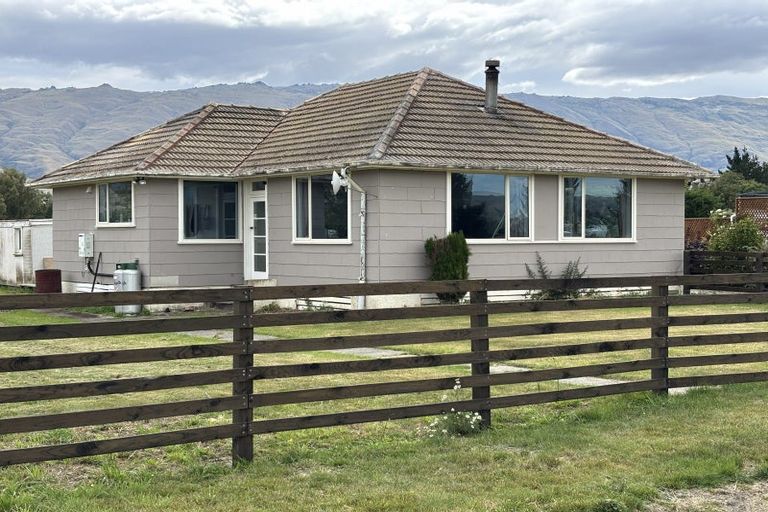 Photo of property in 1 West Street, Middlemarch, 9597